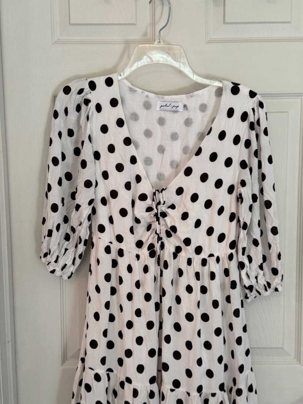 Petal + Pup Short Sleeve V-neck Polka Dot Mini Dress Size 4 - Picture 2 of 7